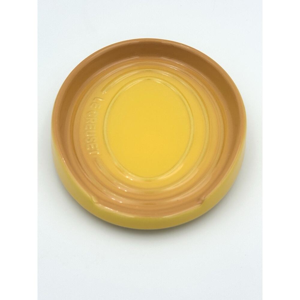 NWT Le Creuset Stoneware Oval Spoon Rest Nectar Yellow